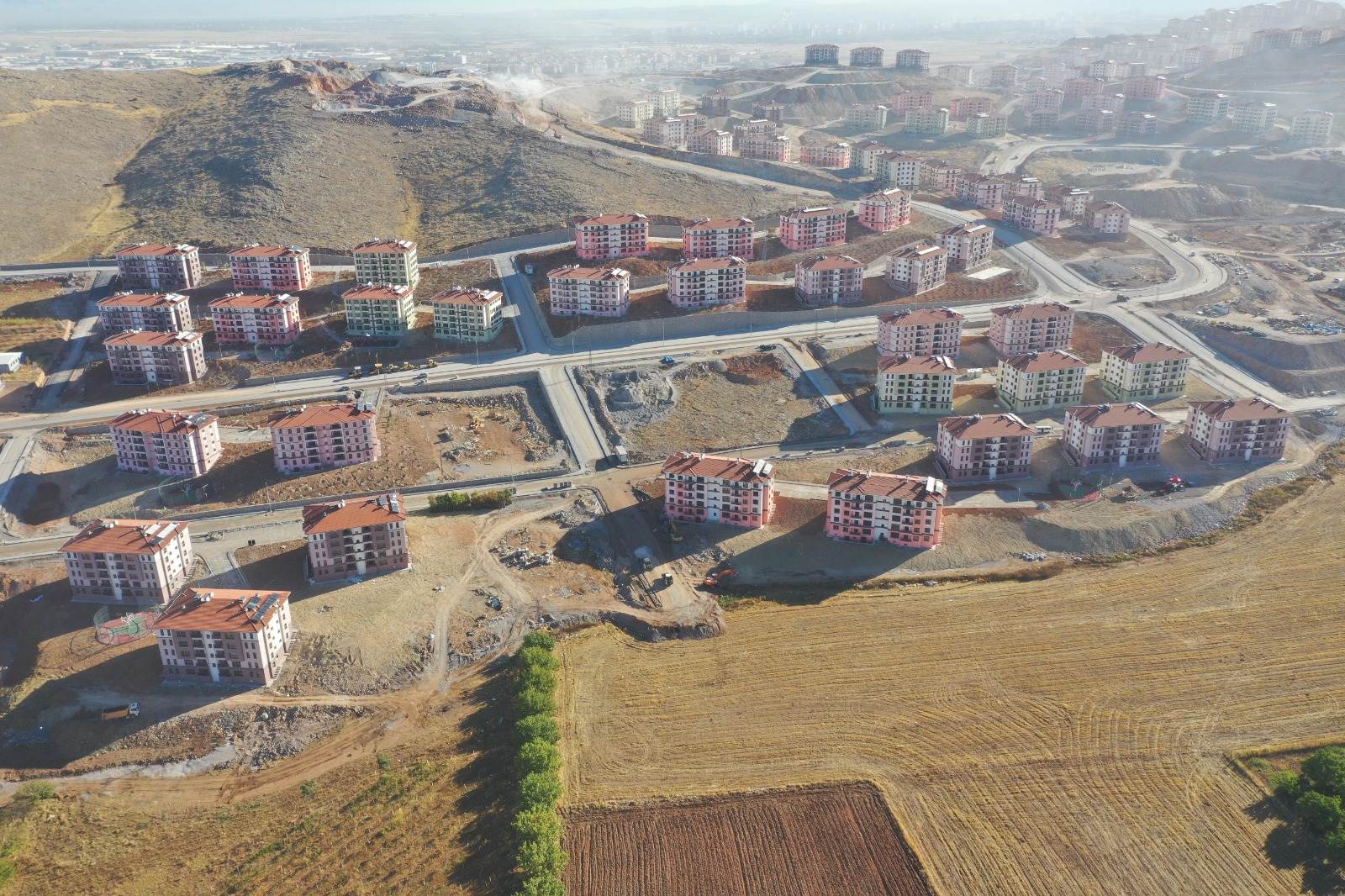 MALATYA İLİ, YEŞİLYURT İLÇESİ, İKİZCE MAHALLESİ 1. ETAP 1775 ADET KONUT + (25 KD) İNŞAATLARI İLE ALTYAPI VE ÇEVRE DÜZENL