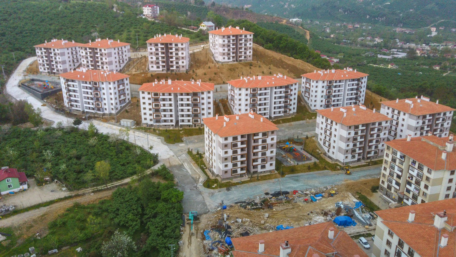 GİRESUN İLİ BULANCAK İLÇESİ 342 ADET KONUT, 1’ER ADET CAMİ VE TİCARET MERKEZİ İNŞAATI İLE ALTYAPI VE ÇEVRE DÜZENLEMESİ İ