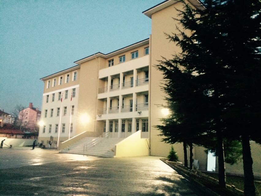 Bolu İli Mengen İlçesi Türkbeyli Mevkii Anadolu Otelcilik ve Turzizm Meslek Lisesi 12 Derslikli Ek Bina İnşaatı ile Alty